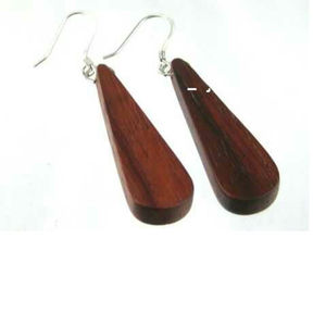 Boucles d'oreilles tendance pour femmes avec perles en bois et fil de suspension, idéales pour mariages, fêtes, cadeaux d'anniversaire et occasions spéciales - Vente en gros - Product Image 1