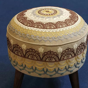 Nouveau Tabouret de Repose-Pieds en Bois Brodé Traditionnel Indien, Convertible, Pliable, pour Chambre à Coucher, Fait Main, Rembourré, Supermarché - Product Image 4