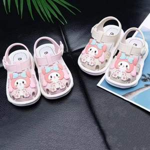 Sandales de plage d'été pour enfants à domicile, chaussures unisexes pour bébés et tout-petits, motif floral, dessus et semelle en PVC, sangle à boucle, vente en gros - Product Image 3