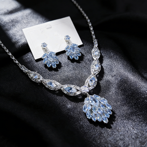 طقم قلادة من قطعتين بتصميم طاووس أبيض نقي للجنسين، هدية للخطوبة/الزفاف/الذكرى السنوية والحفلات - Product Image 3