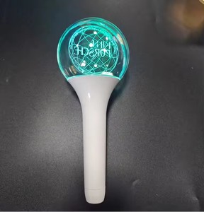 แท่งไฟ LED สำหรับคอนเสิร์ตและงานปาร์ตี้ ของขวัญแท่งไฟเชียร์สำหรับแฟนคลับ <span class=keywords><strong>KPOP</strong></span> ของตกแต่งงานปาร์ตี้เรืองแสงสำหรับแฟนคอนเสิร์ต - Product Image 1