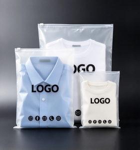 Sac en plastique refermable avec fermeture éclair, imprimé avec un logo personnalisé, givré, pour vêtements et accessoires - Product Image 5