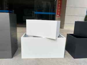 Jardinera de Acero Galvanizado, Blanca <span class=keywords><strong>y</strong></span> Negra, Metálica, Rectangular, Tipo Bloque, Jardinera Larga Moderna <span class=keywords><strong>para</strong></span> Patio/Pórtico - Product Image 1
