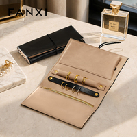 Étui à bijoux en cuir PU de fabrication artisanale, sac de rangement de voyage à intérieur doux pour colliers, bagues, boucles d'oreilles, personnalisable