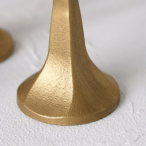 Juego <span class=keywords><strong>de</strong></span> 3 <span class=keywords><strong>Candelabros</strong></span> <span class=keywords><strong>de</strong></span> Hierro Negro Estilo Americano Vintage, Hechos a Mano, Ecológicos, <span class=keywords><strong>de</strong></span> Metal Dorado, <span class=keywords><strong>para</strong></span> Comedor, Sala <span class=keywords><strong>de</strong></span> Estar, Navidad - Product Image 4