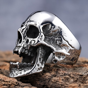 Bague Vintage en Acier Inoxydable Anti-ternissement pour Homme, Style Hip Hop, Gravée, avec motifs Boussole, Œil d'Horus, Crâne de Motard, Bijou Unique - Product Image 6
