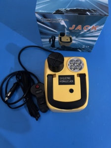 Cric <span class=keywords><strong>de</strong></span> voiture électrique 5 tonnes DC 12V lumière LED pour voiture SUV <span class=keywords><strong>changement</strong></span> pneus Garage réparation voiture cric hydraulique électrique - Product Image 2