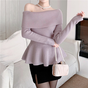 Maglione Sexy con collo a una linea della nuova stagione per donna con spalle scoperte stile avvolgente alla moda per le donne dell'autunno inverno - Product Image 1