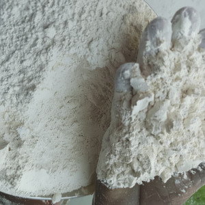 ผงแคลเซียมคาร์บอเนต (CaCO3) VNT 7 ultrafine มีข้อเสนอตามฤดูกาลในราคาต่ำสำหรับเคลือบยางพลาสติกอะคริลิคดิบหลัก - Product Image 1