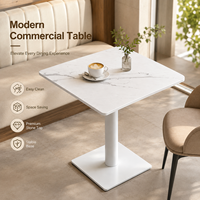 Table à manger, surface en pierre frittée avec piétement doré, mobilier de restaurant, café et bistrot pour salle à manger et bar