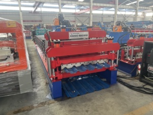 Machine de formage de rouleaux de tuiles trapézoïdales à double couche 980 avec moteur et boîte de vitesses - Product Image 6