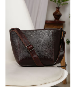 Sac à bandoulière élégant en cuir pour femme, 100% véritable, fait main, durable, léger, élégant, parfait pour le bureau - Product Image 2