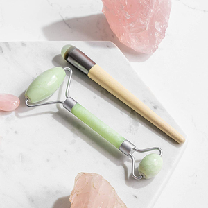 All'ingrosso personalizzato <span class=keywords><strong>pietra</strong></span> di giada verde facciale Masajeador Rodillo Gua Sha Set di strumenti per il massaggio del <span class=keywords><strong>viso</strong></span> sotto gli occhi - Product Image 4