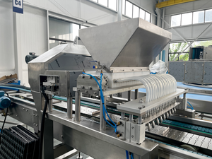 Dây chuyền sản xuất <span class=keywords><strong>cupcake</strong></span> hoàn chỉnh với đóng băng và trang trí dây chuyền sản xuất <span class=keywords><strong>cupcake</strong></span> tùy chỉnh cho các kích cỡ khác nhau - Product Image 3