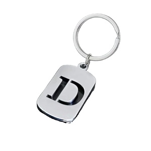 26-đánh bóng thép không gỉ Keychain với Hollow chữ <span class=keywords><strong>c</strong></span>ái tiếng Anh đơ<span class=keywords><strong>n</strong></span> giả<span class=keywords><strong>n</strong></span> <span class=keywords><strong>c</strong></span>á nhâ<span class=keywords><strong>n</strong></span> kim loại <span class=keywords><strong>m</strong></span>ặt dây chuyề<span class=keywords><strong>n</strong></span> cho ba lô & xe - Product Image 4