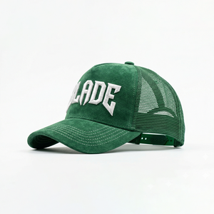 Casquette 5 panneaux personnalisée en daim vert avec dos en maille, logo brodé 3D, style streetwear, réglable, type snapback ou trucker - Product Image 1