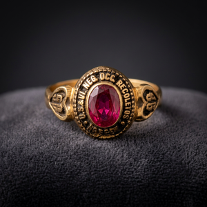 Bague de classe unisexe personnalisée en acier inoxydable |   Bague de diplôme personnalisée en zircon |   Options de finition or et argent |   Fabriqué aux Philippines - Product Image 3