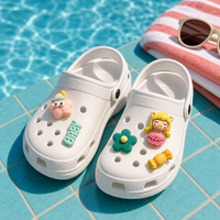 Breloques 3D Patte de Chien pour Sacs et Chaussures d'Enfants en PVC avec Boucle et Décorations Florales