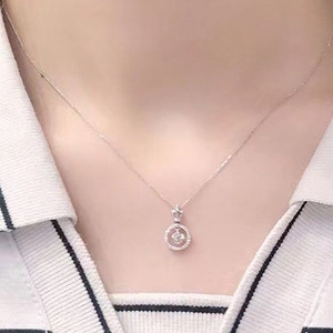 Collana con Ciondolo in Zircone Stile Minimalista, Design Delicato, Gioiello da Donna per la Clavicola - Product Image 4