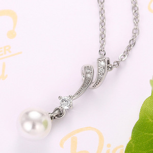 Collana Lunga con Perline Rotonde per Donne - Product Image 5