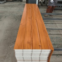 Panneau sandwich à grain de bois, isolé en PU, pour murs et toitures, bardage composite métallique pour entrepôts et bâtiments extérieurs