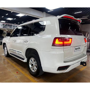 Kit de carrosserie pare-chocs du système de carrosserie automobile pour la conversion Toyota LC200 2008-2020 en LC300. - Product Image 3