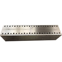Moule et tête de matriçage en acier pour tissu non tissé PP Melt Blown, moule d'extrusion pour tissu de masque, moule d'extrusion plastique de haute précision à haut rendement