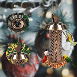 애완 동물 및 조류를위한 야외 뒤뜰 교수형 야생 견과류를위한 공장 직접 클래식 실린더 구리 도금 금속 튜브 조류 피더 - Product Image 4