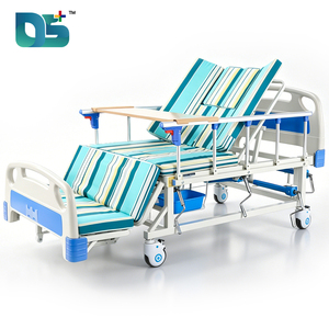 Lit d'hôpital manuel moderne à 5 manivelles et 5 fonctions, avec cadre en acier, dossier réglable et matelas avec trou pour potager - Product Image 1