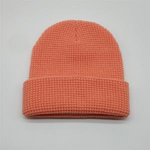 หมวกบีนนี่ไหมพรมถักลายหัวกะโหลกสำหรับผู้ชาย  ตกแต่งด้วยโลโก้หนังอะคริลิค 100% สีเขียว เหมาะสำหรับฤดูหนาว - Product Image 4