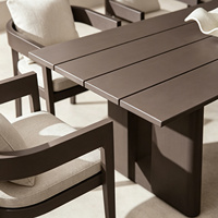 Ensemble de salle à manger extérieur en aluminium sur mesure 8 places, table de patio thermolaquée avec coussins imperméables pour club de plage OEM ODM