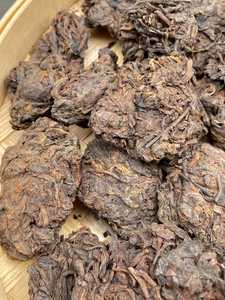 8 años de edad Lao Cha Tou Ripe Pu Erh Tea Golden Bud Nuggets naturales medianos Lincang Mengku hojas sueltas al por mayor - Product Image 5