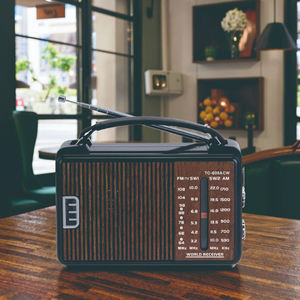 Factory Vintage Wood FM AM SW Radio with Analog Tuning Handle Design Portable Multiband Home Use World <b>Receiver</b> Battery Powered - Product Image 5