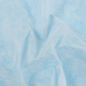 Tela no tejida soluble en agua PVA de 30-100 g/m², ligera, teñida lisa, para forro de prendas. - Product Image 3
