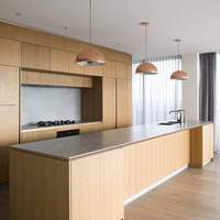 Armoires de cuisine en bois massif avec placage en chêne original, design personnalisé de style américain