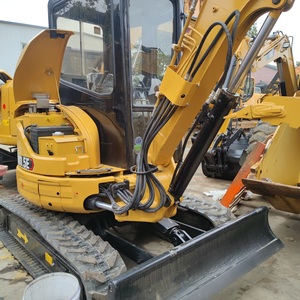 Excavatrice sur chenilles hydraulique d'occasion Caterpillar Cat303.5E du Japon, mini-excavatrice CAT303.5 de 3,5 tonnes avec lame de bulldozer et chenilles en caoutchouc - Product Image 3