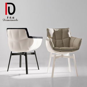 <span class=keywords><strong>Chaise</strong></span> moderne de meubles de maison de haute qualité rembourrée en similicuir avec cadre en acier noir Salle à manger Hôtel Restaurant - Product Image 4