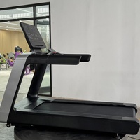 Tapis roulant électrique commercial à contrôle vectoriel, moteur AC haute performance 7,0 CV, usage domestique, vitesse élevée 0-20 km/h, inclinaison automatique