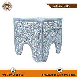 Mesa auxiliar de madera MDF antigua blanca diseñada a mano tallada a precio mayorista taburete decorativo de madera tallada de forma cuadrada Juego de 3 - Product Image 3