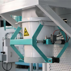 Máquina Ensacadora de Granos de Alimentación, Granos y Café de 25kg-50kg, <span class=keywords><strong>Precio</strong></span> de Fábrica, Báscula de Envasado Cuantitativo con Sistema de Tracción - Product Image 3