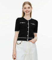 Cardigan en tricot à manches courtes pour femme avec passepoil contrastant, col rond, texture gaufrée, boutonné, haut en tricot de luxe