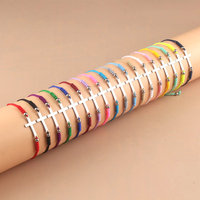 Bracelet tressé ajustable en acier inoxydable avec breloques, vente en gros, bracelets croix colorés tendance pour femmes, bijoux religieux classiques