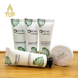 Articles de toilette d'hôtel de luxe en gros à prix avantageux pour les chambres d'hôtes, shampooing et <span class=keywords><strong>gel</strong></span> <span class=keywords><strong>douche</strong></span> jetables bon marché pour hôtel, personnalisés avec logo - Product Image 1