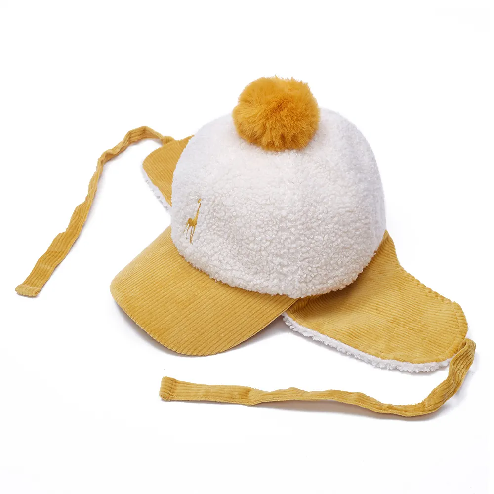 Sombrero de invierno para bebé, moda de estilo coreano, nuevas orejeras de lana de cordero a juego, sombrero deportivo para niños, gorra cálida con visera para niños