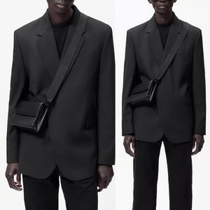 Bolso <span class=keywords><strong>bandolera</strong></span> pequeño de hombro tipo <span class=keywords><strong>bandolera</strong></span> personalizada de cuero a la nueva moda para <span class=keywords><strong>hombre</strong></span> con solapa para <span class=keywords><strong>hombre</strong></span> - Product Image 5