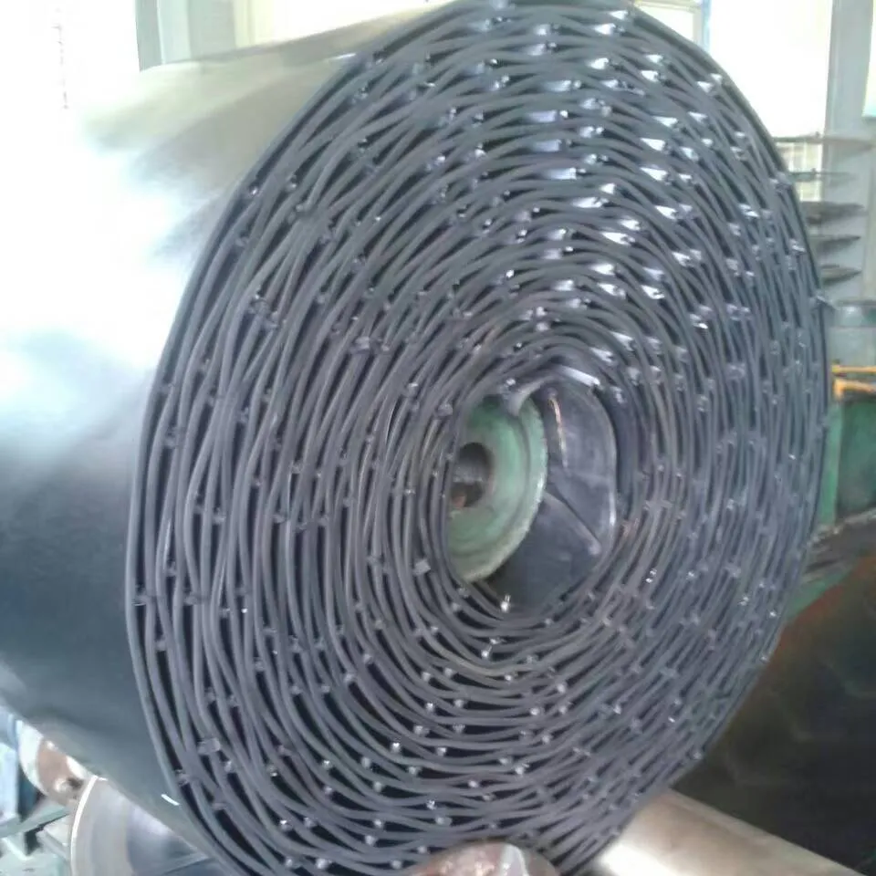 Multi-ply Fabric Conveyor Belts Chevron Conveyor Belt V Pattern Rubber Belt for Construction