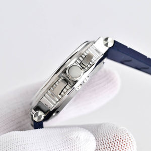 Produits de qualité supérieure, fabrication haut de gamme, édition limitée mondiale, combinaison de couleurs unique, montre mécanique pour homme - Product Image 2