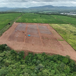 商業用大規模ソーラーパネル発電所取り付けシステムパイルファンデーション付き地面ブラケット - Product Image 2