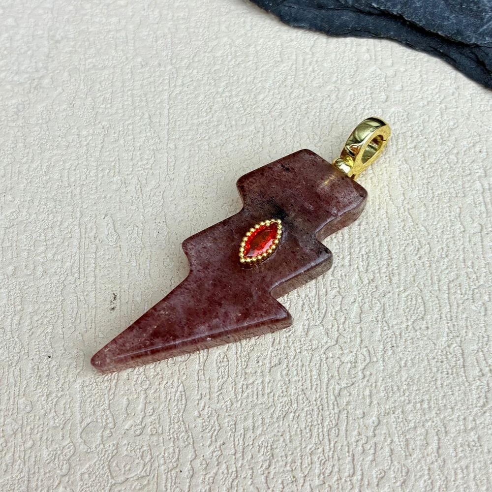 สตรอเบอร์รี่ควอตซ์ - ทอง