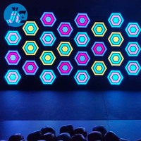 Mur d'activités interactif lumineux à LED en matériau PC activé pour salle de jeux, labyrinthe, arène, jardin, aéroport, parc de trampolines